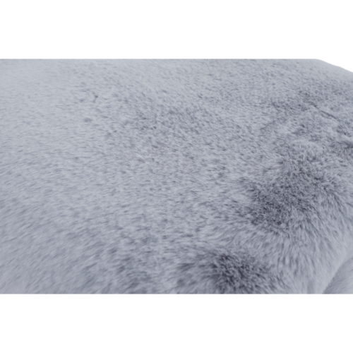 kozusinova deka rabita siva detail na vlas
