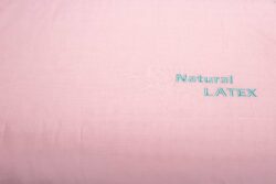 perna ergonomica natural latex roz 64 x 40 x 15 cm somnart.ro 4