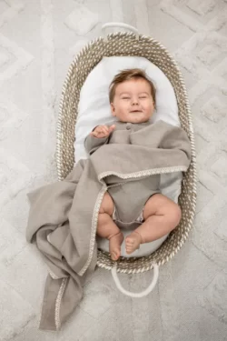 paturica usoara pentru copii multifunctionala din in cu margini din dantela alb by babyly 100x100cm copie 794056