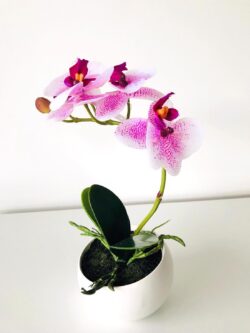 orhidee artificiala alb mov in ghiveci ceramic 25 cm 1035