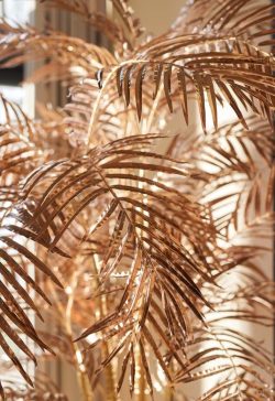 palmier artificial areca bronz metalic cu 27 frunze 105 cm 3254
