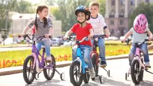 Biciclete pentru copii si accesorii de protectie de la AM SI EU
